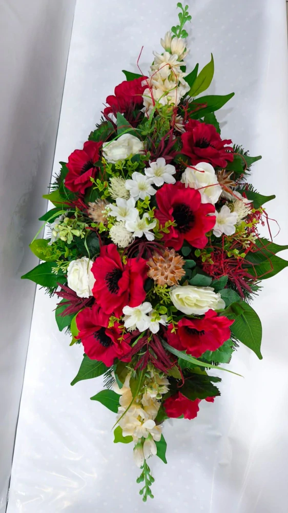 Ikebana zaťažená podlhovastá