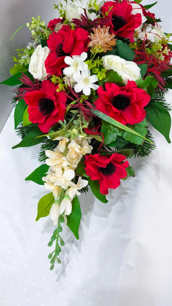Ikebana zaťažená podlhovastá