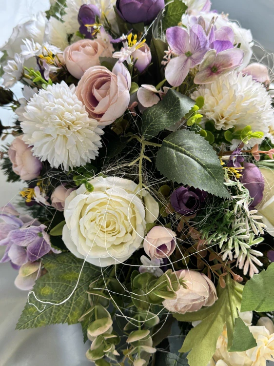 Zaťažená ikebana podlhovastá